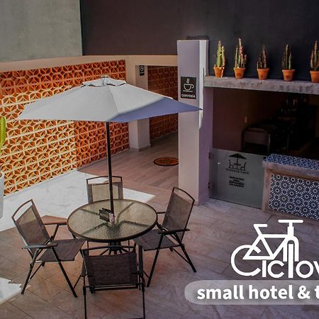Hotel Ciclovia & Terraza Zitacuaro Exterior photo
